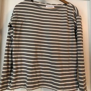 Everlane heavy weight tee. Size small